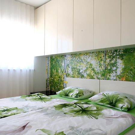 Apartman No 12 Mali Losinj Bagian luar foto