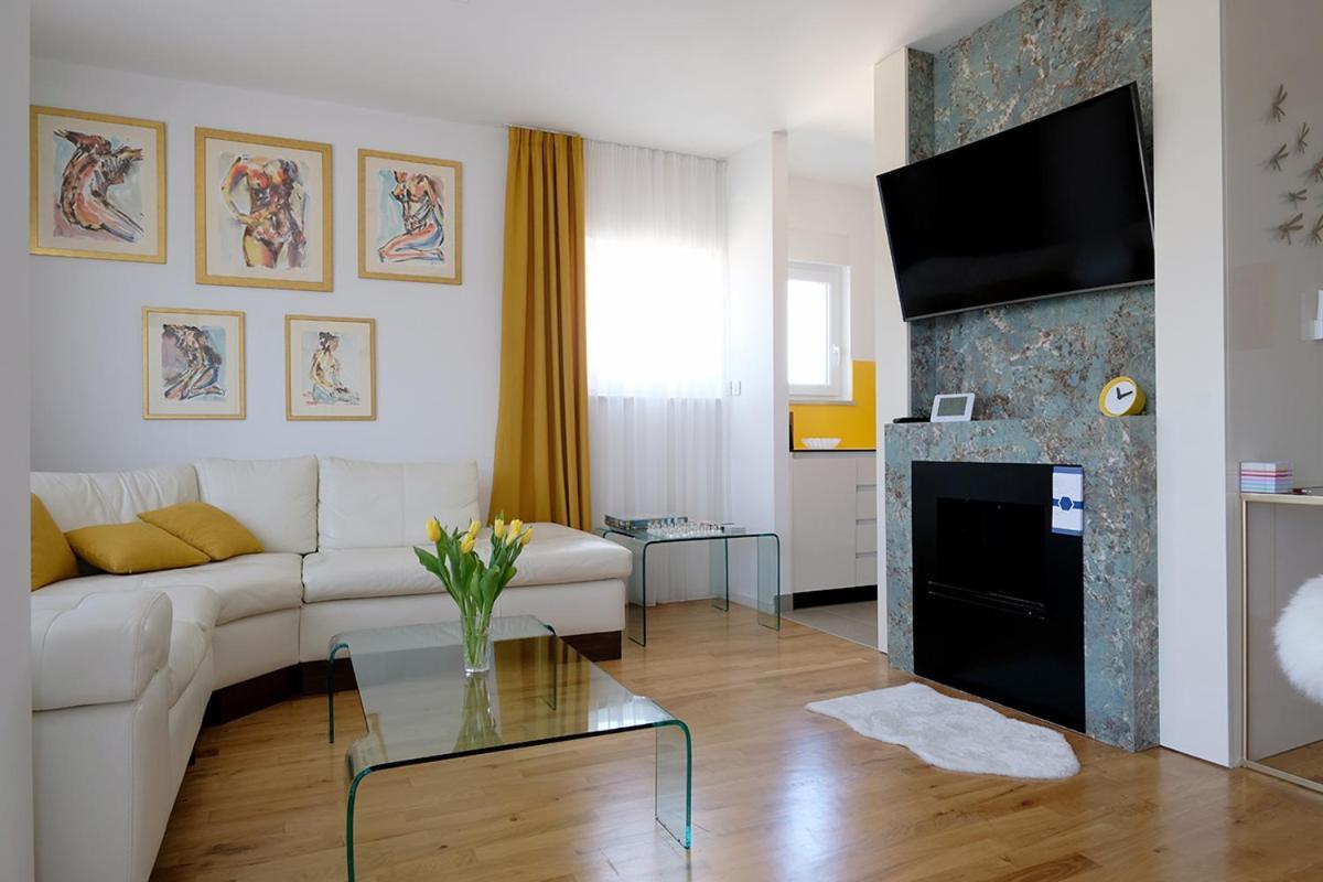 Apartman No 12 Mali Losinj Bagian luar foto